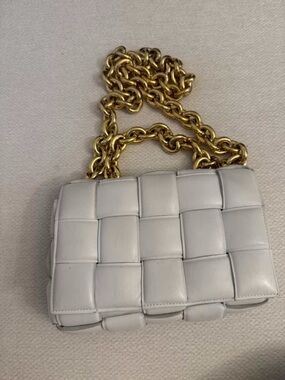 Bottega Veneta White Intrecciato Padded Shoulder Bag with Gold Chain